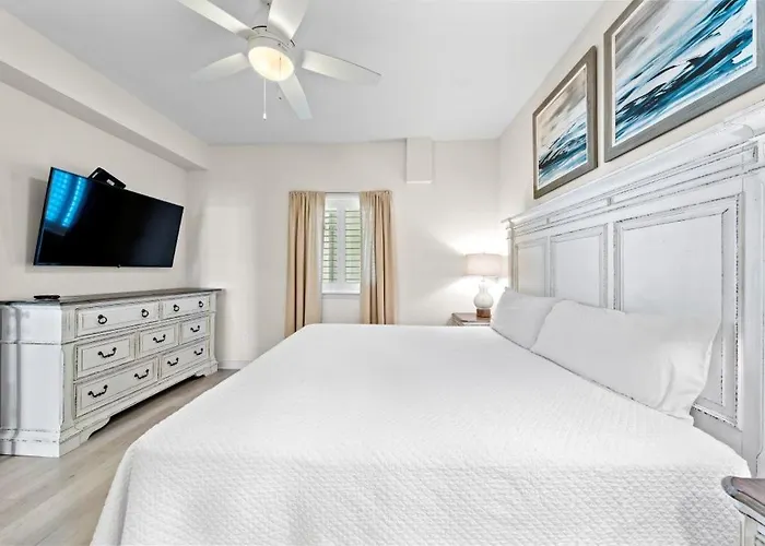 Apartment Sea Glass 404 By Youngs Suncoast *