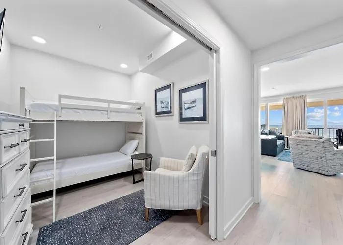 Apartment Sea Glass 404 By Youngs Suncoast *